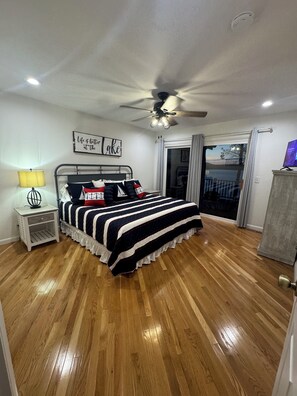 2 habitaciones, tabla de planchar con plancha y wifi gratis 