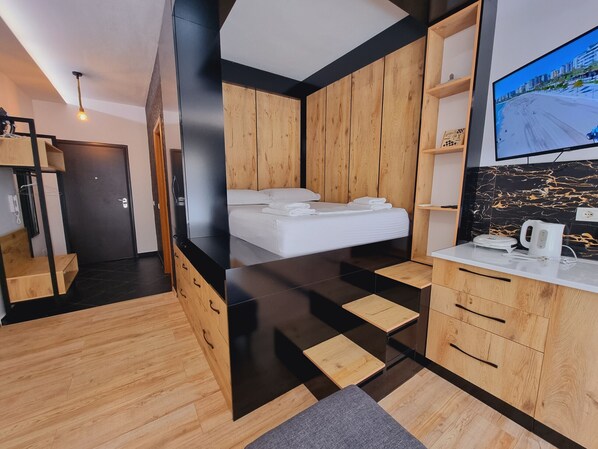 1 bedroom, iron/ironing board, free WiFi, bed sheets