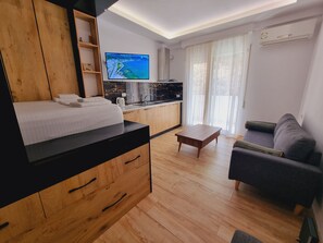 1 bedroom, iron/ironing board, free WiFi, bed sheets