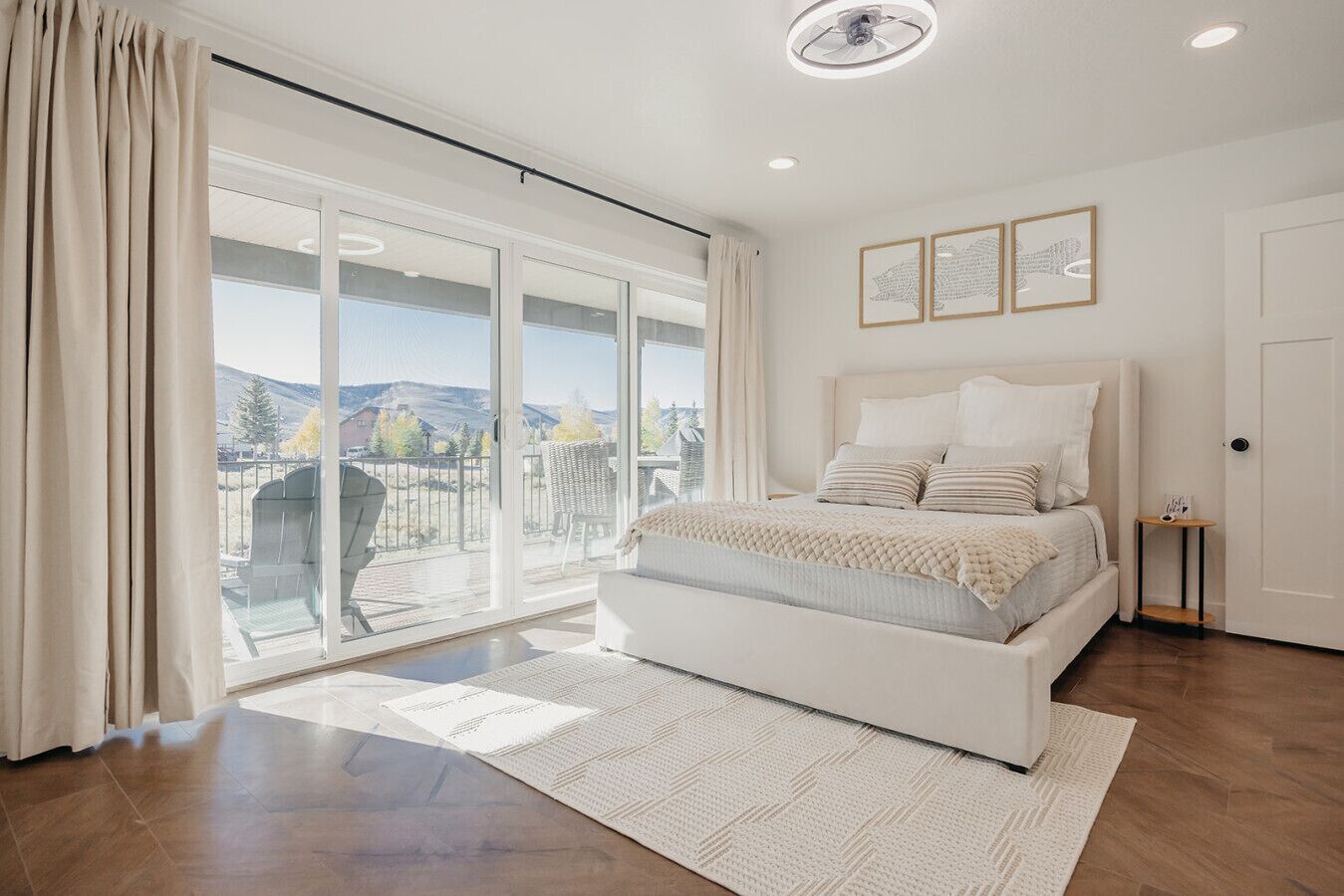 2 bedrooms, iron/ironing board, travel crib, free WiFi