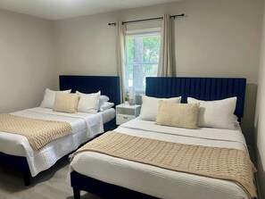 2 Schlafzimmer, Schreibtisch, Bügeleisen/Bügelbrett, WLAN