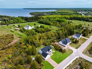 Exterior - The Edelweiss: NEW 6 BR/Theatre/Game Room/Fire Pit (Ephraim)