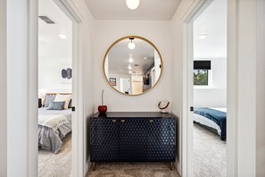 6 bedrooms, iron/ironing board, free WiFi, bed sheets