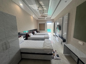 โต๊ะทำงาน, Wi-Fi ฟรี, ผ้าปูที่นอน