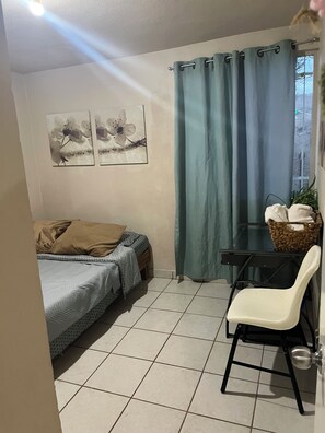 3 Schlafzimmer, Bügeleisen/Bügelbrett, WLAN, Bettwäsche