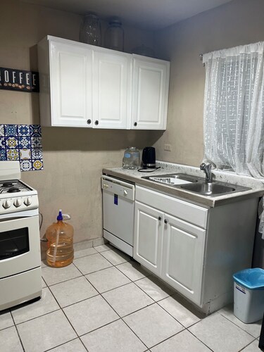 3-bedroom townhome in enjoyable Tijuana with WiFi, AC