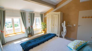 Standard Double Room | Blackout drapes, iron/ironing board, free WiFi