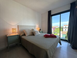 3 Schlafzimmer, Bügeleisen/Bügelbrett, Reisekinderbett, kostenloses WLAN