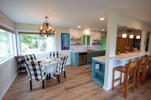 Oceanview Escape – Pet Friendly, Family Ready, Near Waldport Beach