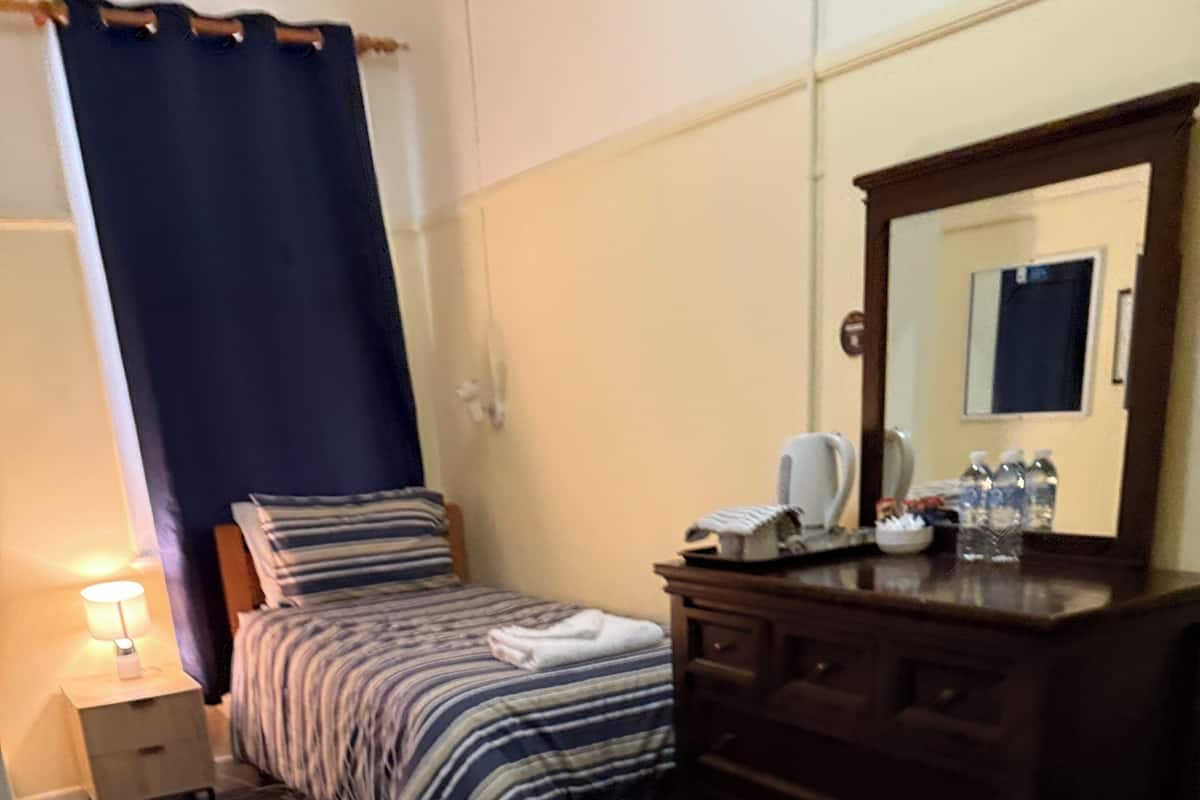 Double or Twin Room | Bathroom | Towels, soap, toilet paper