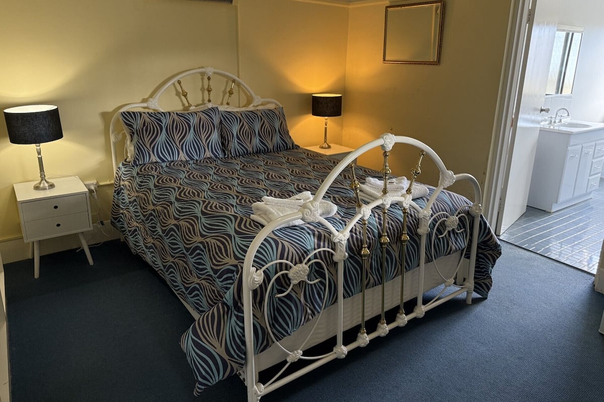 Standard Room | Bed sheets