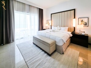 1 slaapkamer, een bureau, een strijkplank/strijkijzer, wifi