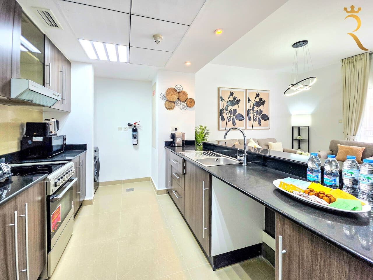 Réfrigérateur, micro-ondes, four, cafetière/bouilloire