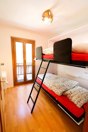 3 chambres, Wi-Fi gratuit, draps fournis