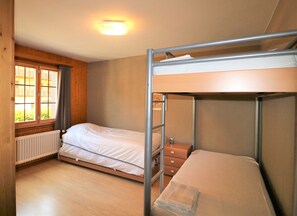 2 bedrooms, free WiFi