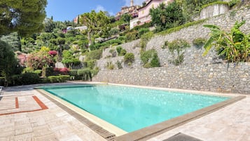 Standard Apartment, 2 Bedrooms, 2 Bathrooms (Hanbury Apt Pool And Sea) | Pool | Seasonal outdoor pool
