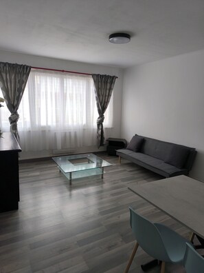 Smart TV - APART 1 located 100 m from the beach (Bray-Dunes)