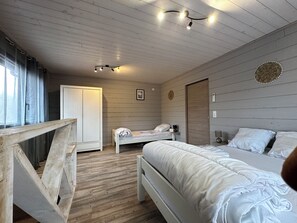 4 bedrooms