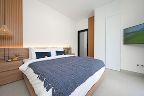 Villa, Pool View | Free WiFi, bed sheets
