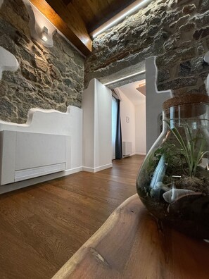 Chambre Double Luxe, vue ville | Salle de séjour