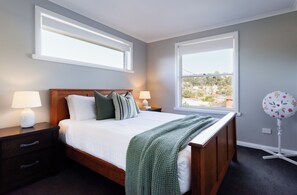 2 bedrooms, iron/ironing board, WiFi - Cozy Tamar Valley Escape (West Tamar)