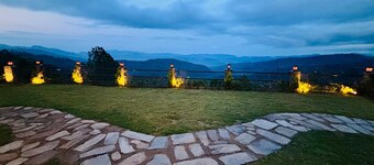 The Laylah - A Luxury villa in Binsar near Kasar Devi temple.