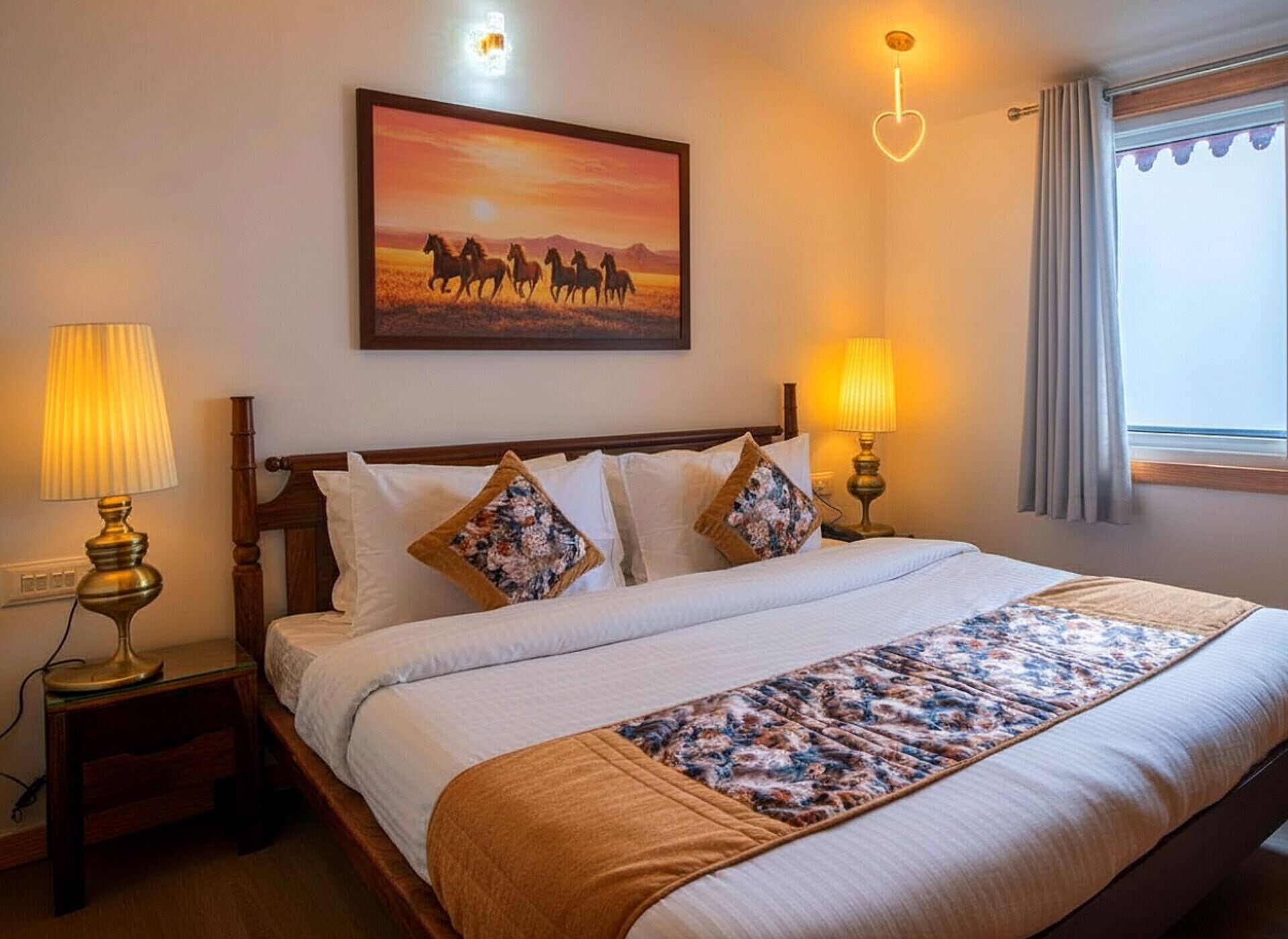 Quarto casal luxo, 1 cama King, para não fumantes | Roupas de cama de algodão egípcio, roupas de cama premium