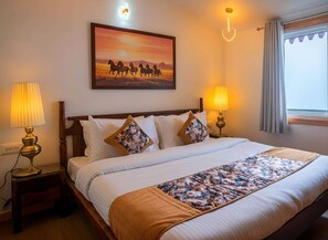 Habitación doble Deluxe, 1 cama King size, para no fumadores | Sábanas de algodón egipcio y ropa de cama de alta calidad 