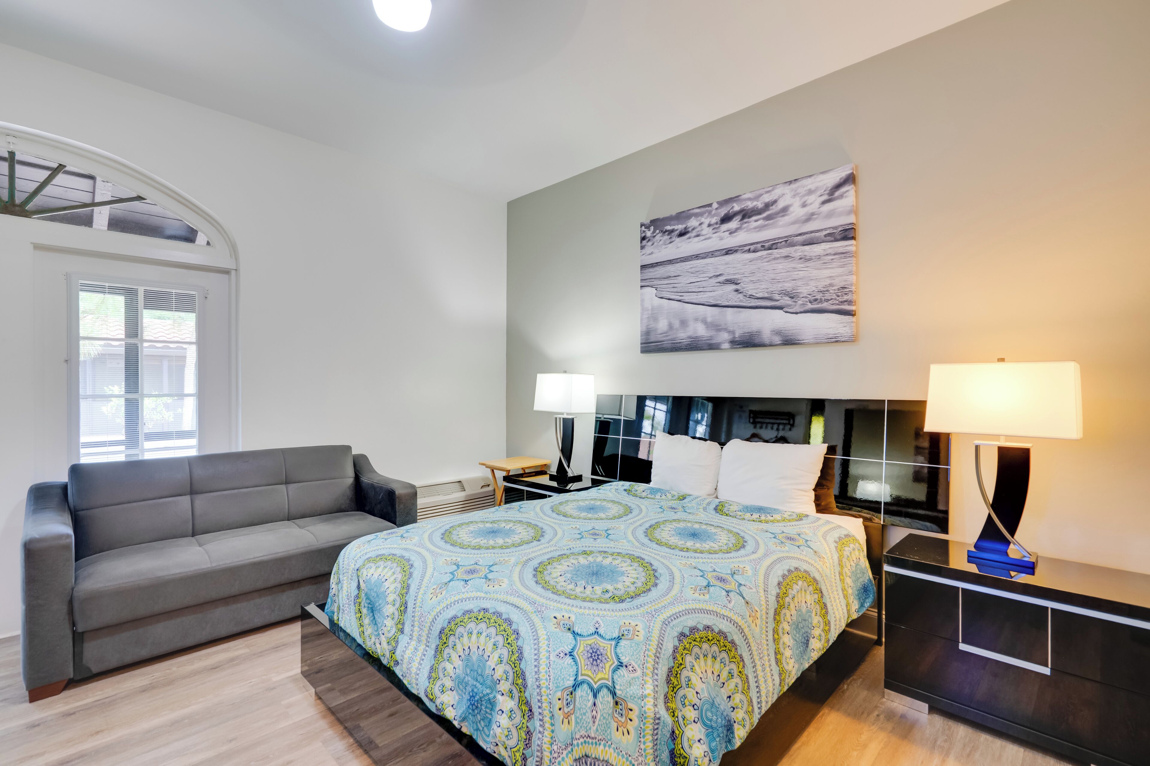 Desk, iron/ironing board, internet, bed sheets