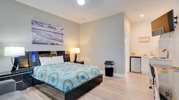 Desk, iron/ironing board, internet, bed sheets