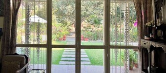 The Studio Cottage - Deluxe 3-bedroom Bed & Breakfast in Bhopal