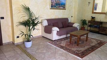 Villa, 2 Bedrooms, Accessible, Balcony | Living room
