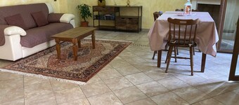 วิลลาน่ารักในเวลเลตรี อิตาลี - เหมาะสำหรับการพักผ่อน