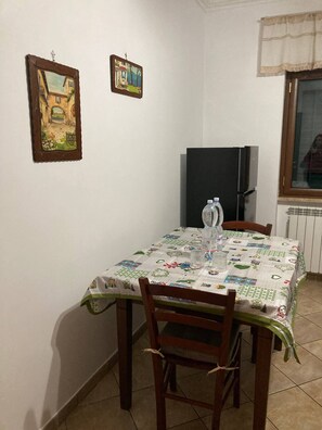 Villa, 2 Schlafzimmer, barrierefrei, Balkon | Esszimmer