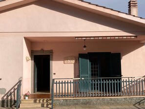 Villa, 2 Bedrooms, Accessible, Balcony | Exterior detail