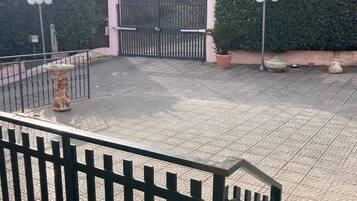 Villa, 2 Bedrooms, Accessible, Balcony | Property grounds