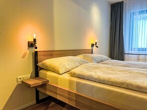 1 habitación, escritorio y internet 