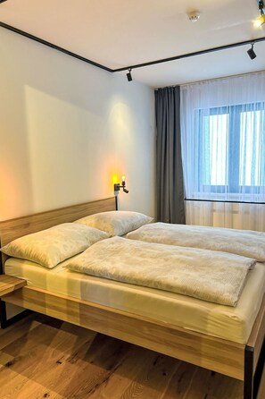 1 chambre, bureau, accès à Internet