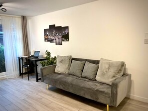 TV - Stylish Apartment Near Tower Bridge & The Shard (London)