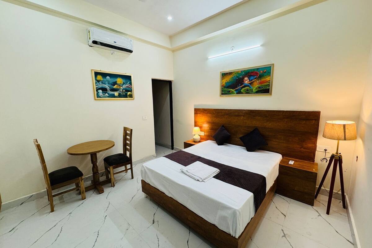 Deluxe Room | Free WiFi