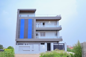 Bagian depan properti