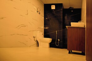 Shower, towels, soap, shampoo