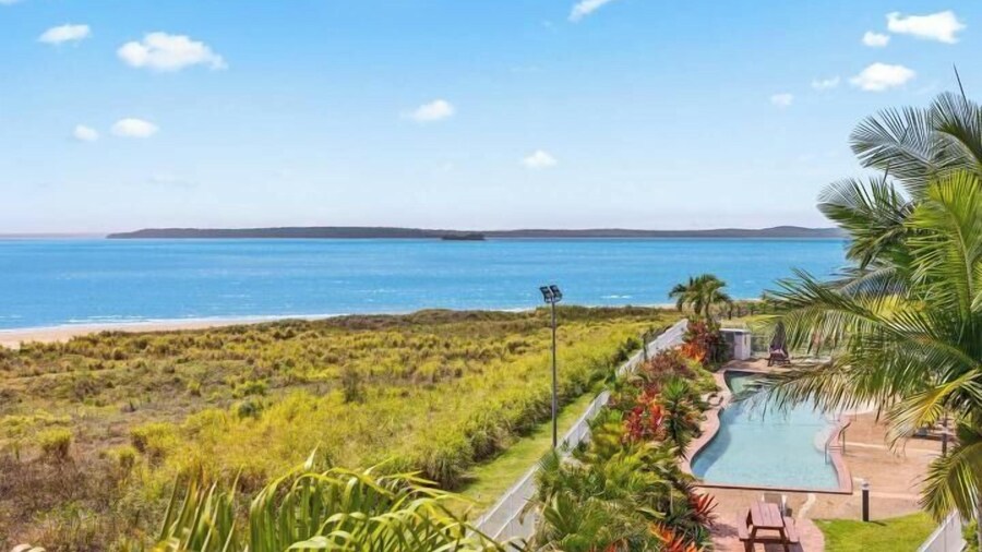 Wake to the Waves - Oceanfront Apartment