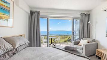 Setrika/meja setrika dan Wi-Fi gratis