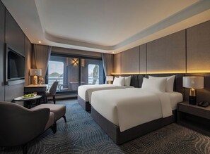 Minibar, escritorio, wifi gratis y acceso para silla de ruedas