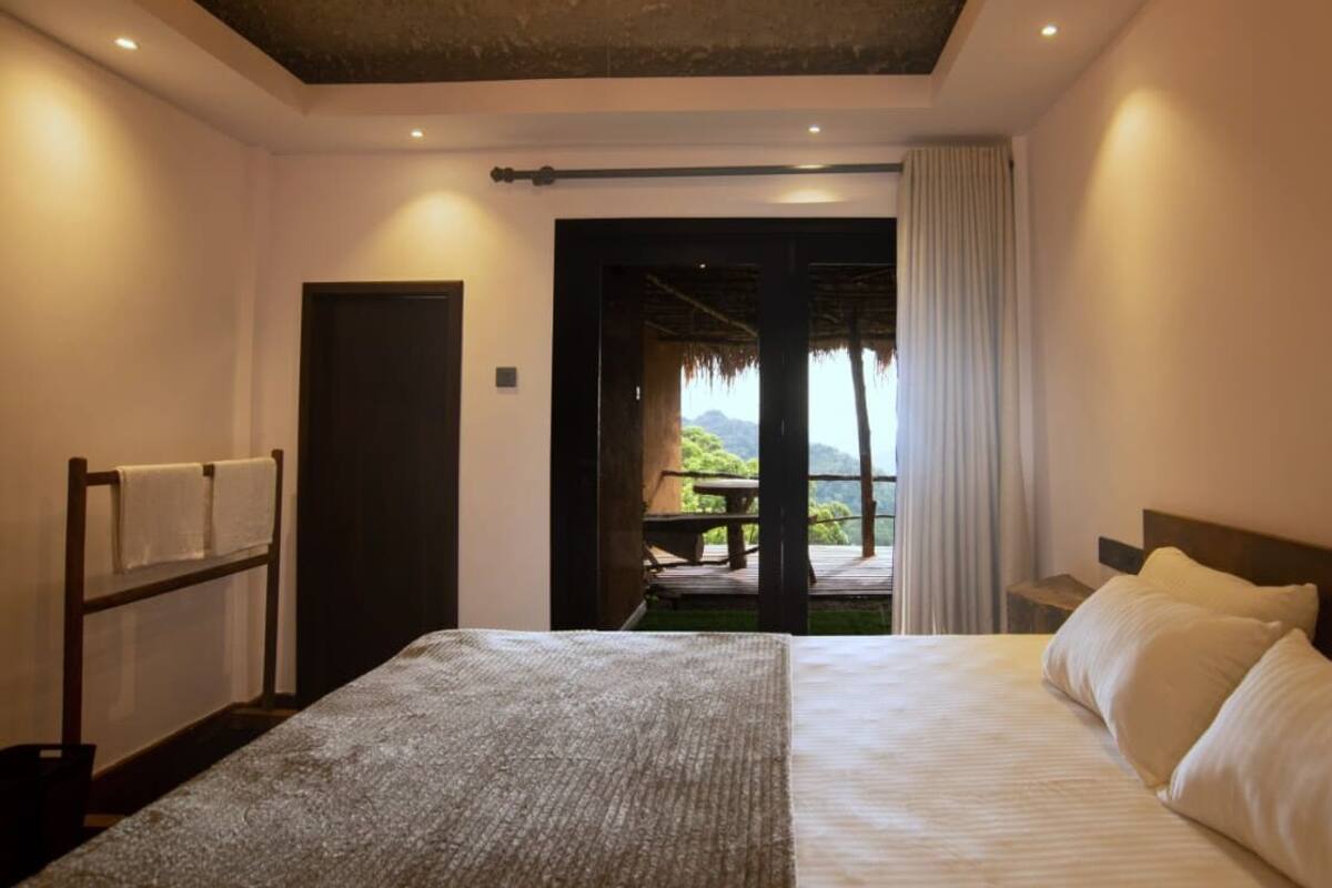 Luksus-dobbeltrom, balkong, fjellutsikt | Wi-fi (inkludert)