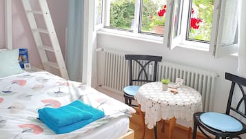 1 Schlafzimmer, BĂŒgeleisen/BĂŒgelbrett, WLAN, BettwĂ€sche