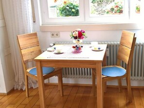 Dining - Apartment Am Birnbaum, 25 sqm, 1 living/sleeping room, max. 4 people (Reutlingen)