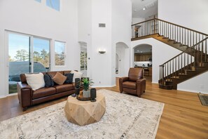 TV - The Bear House (Big Bear City)