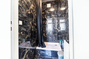 Salle de bain commune